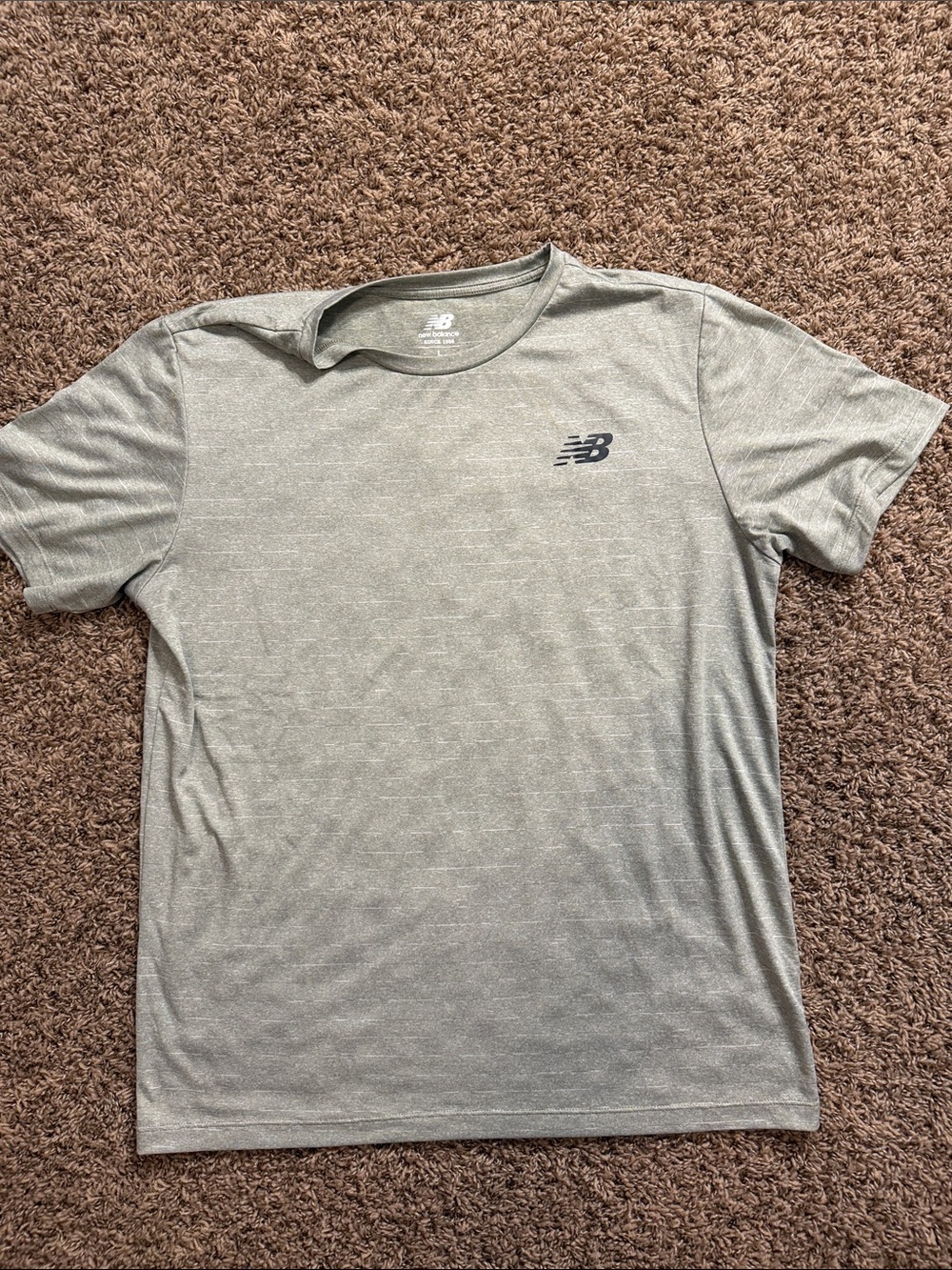 New Balance Men's Light Gray Heather Athletic Tee